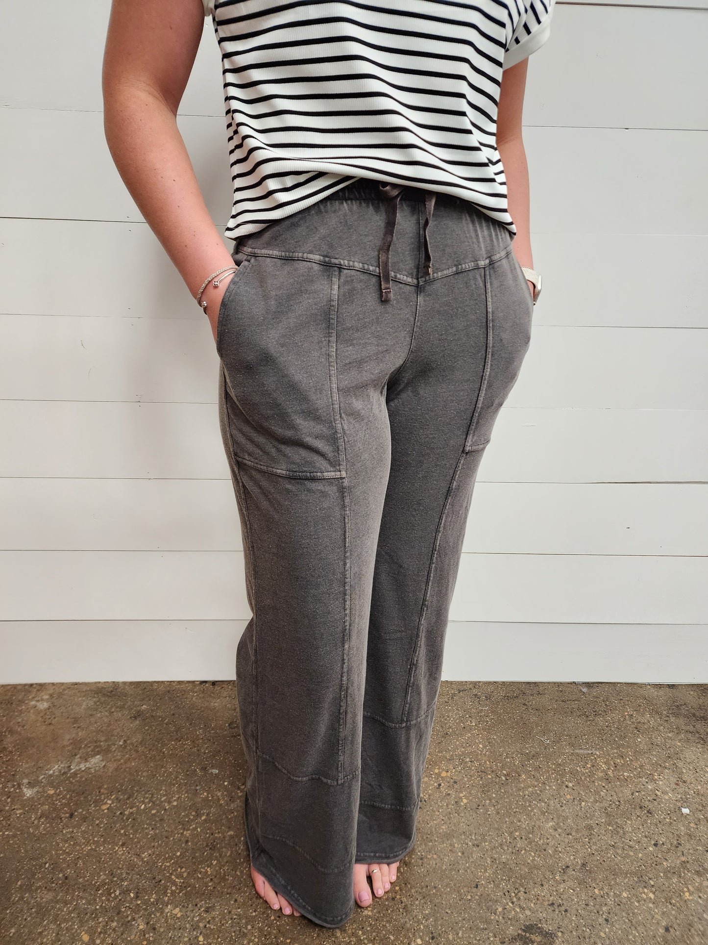 Mineral Wash Wide Leg Pant