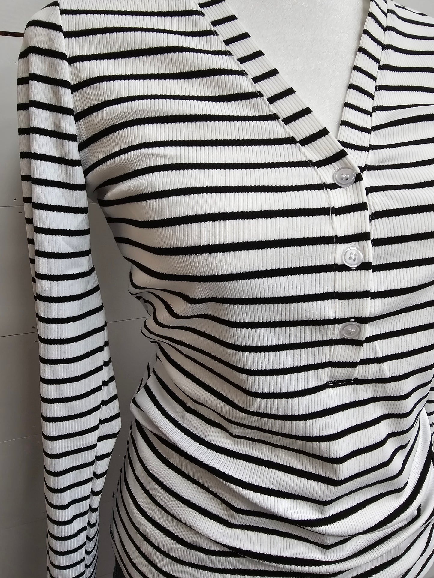 White/Blk Stripe Fitted Top