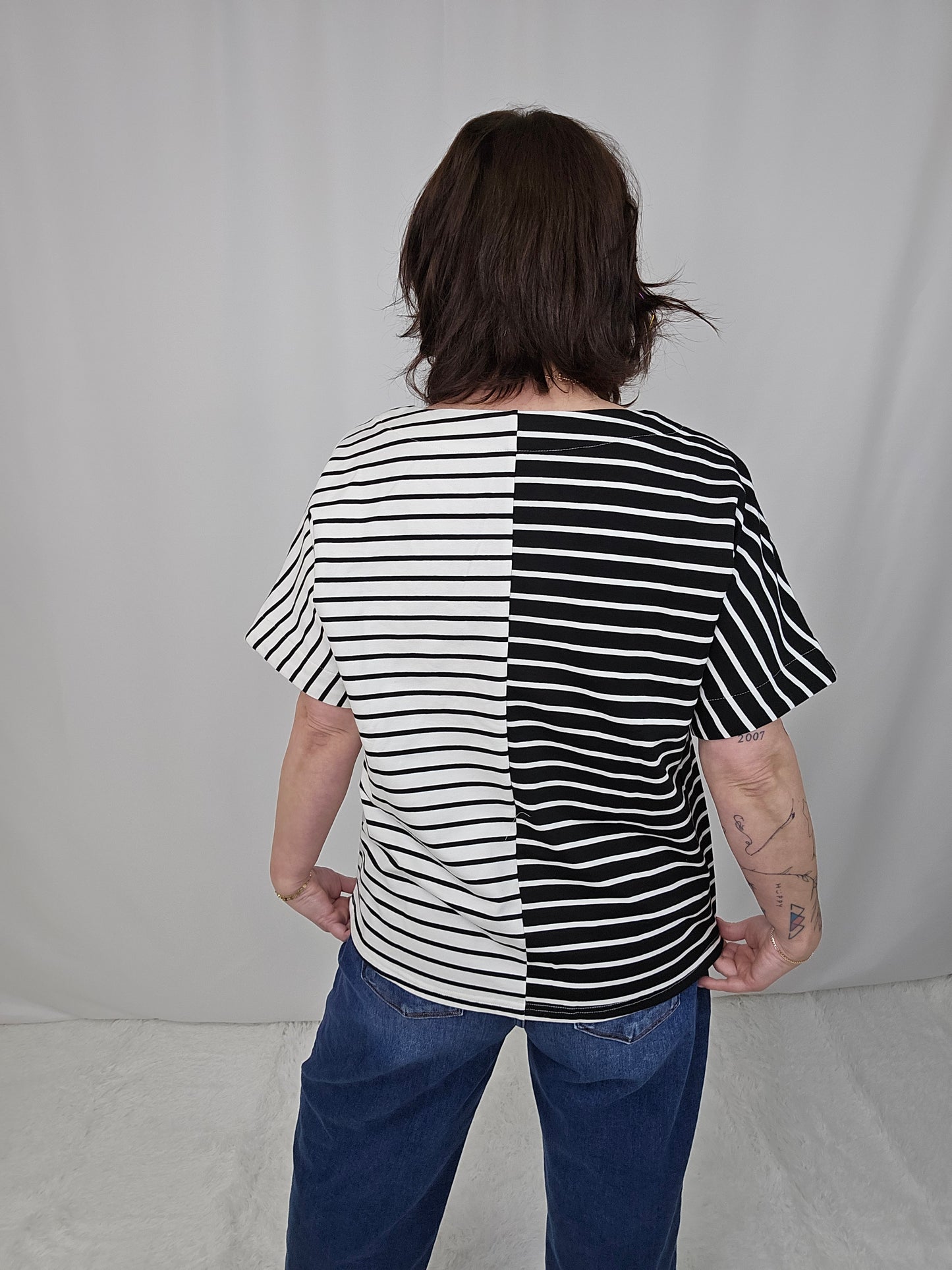 Black/White Stripe Top