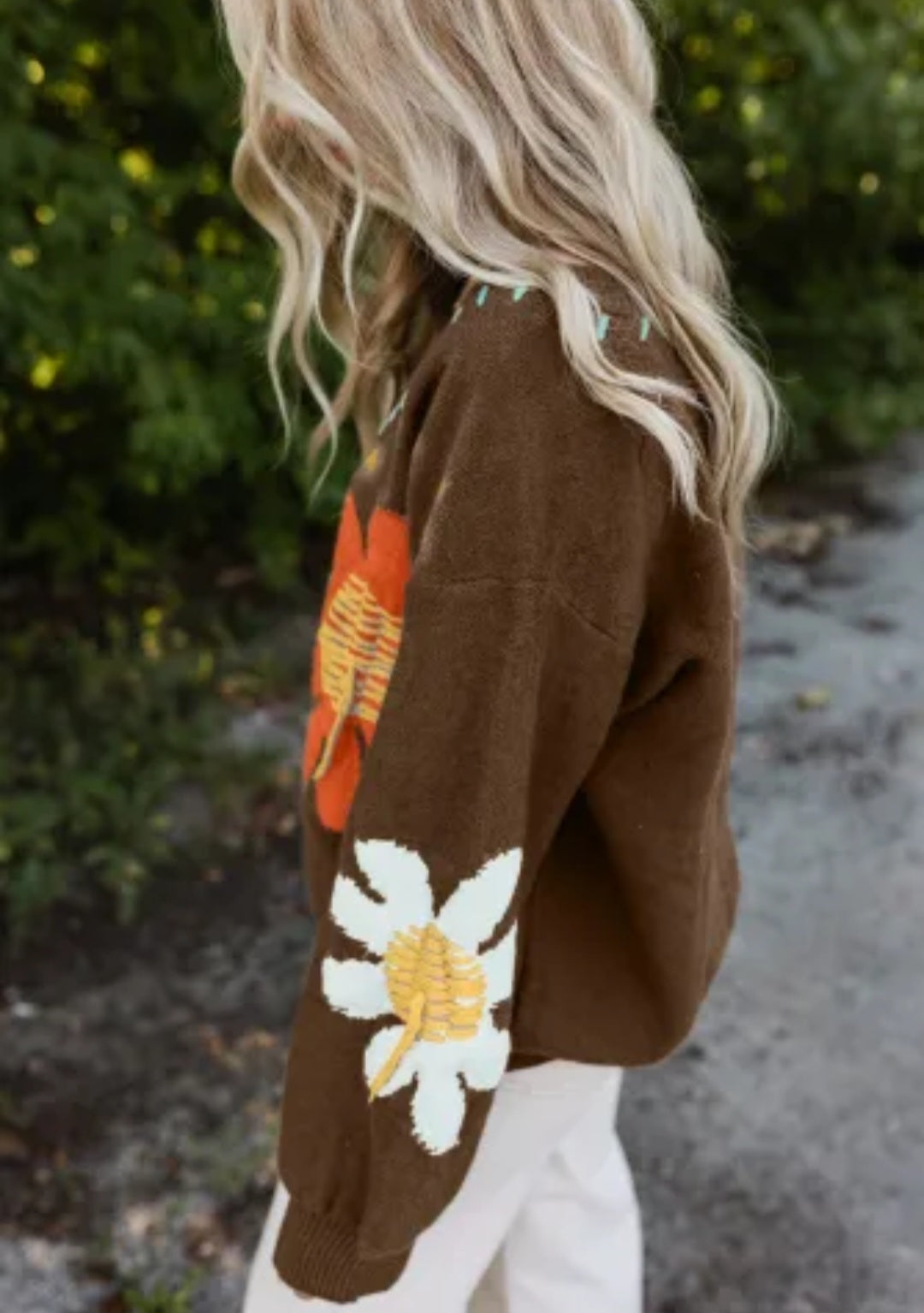 Big Flower Brown Sweater