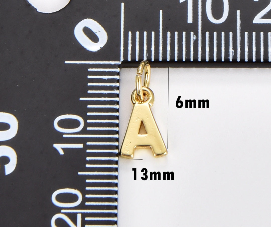 Initial Charm Gold